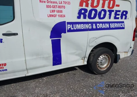 2015 Nissan Nv Cargo Nv1500 S V6 z USA, uszkodzony, nr VIN 1N6BF0KL1FN805836